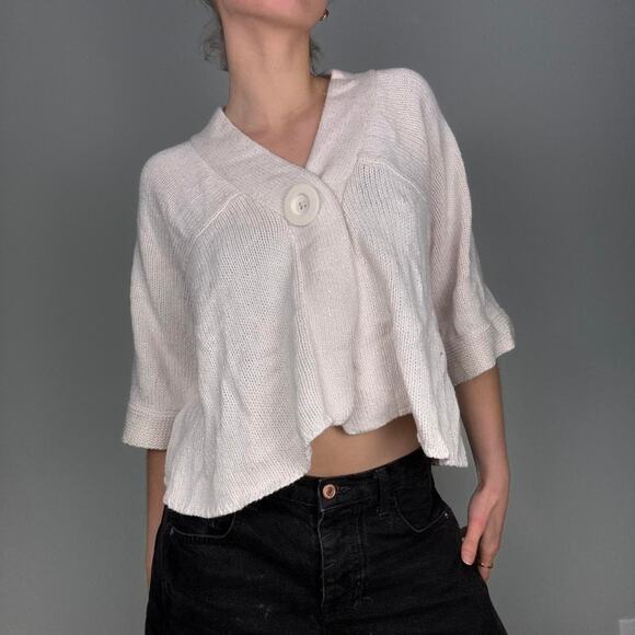 Cream knitted big button cardigan - size medium from express - Picture 4 of 8